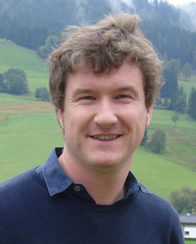 Dr Ian Jones